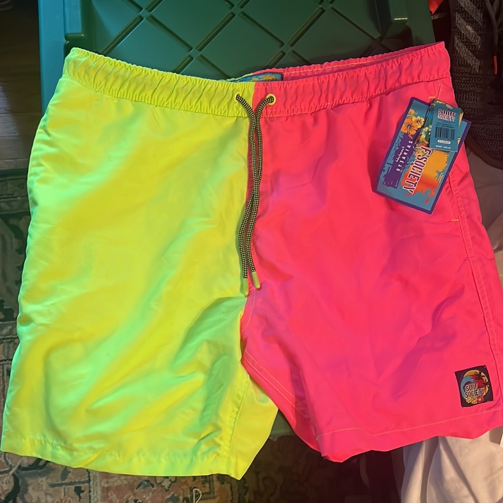 Surf Society Men’s swim trunks Size XL NWT